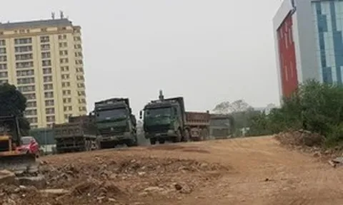 Xác định hành vi đổ trộm đất thải từ Dự án Đường Trịnh Văn Bô - Kiều Mai