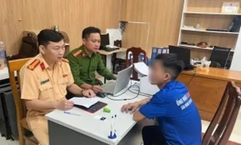 Xác minh clip tài xế xe tải tạt đầu, cầm hung khí đe dọa lái xe buýt tại Đà Nẵng