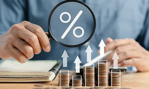 Lãi suất ngân hàng đầu năm 2026 “nóng” lên: Big4 đồng loạt tăng, nhiều nhà băng chào mức tới 9%/năm