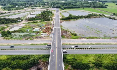 Bất động sản 24h: Bổ sung nút giao giữa đường cao tốc Dầu Giây - Tân Phú và đường tỉnh 777