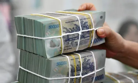 Lãi suất liên ngân hàng giảm sâu