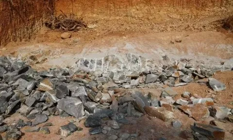 Phát hiện mỏ vàng trắng khổng lồ bên dưới mỏ khí đốt bỏ hoang lâu năm, trữ lượng 43 triệu tấn