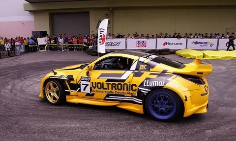 Sức mạnh tổng hợp từ nền tảng V-Connect, mang đến không gian trực tuyến và trực tiếp