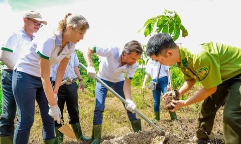 Heineken Việt Nam tiếp tục nâng tầm hành động “Vì một Việt Nam tốt đẹp hơn”