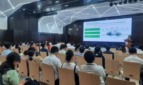 Ứng dụng công nghệ hỗ trợ chăm sóc sức khỏe người cao tuổi