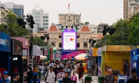 Hơn 500.000 người tham dự lễ hội âm nhạc ẩm thực quốc tế lớn nhất năm