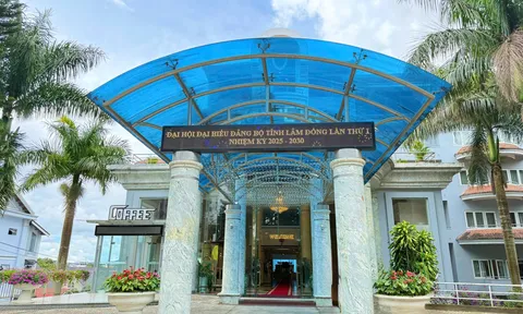 Vietsovpetro Đà Lạt đón đoàn đại biểu dự Đại hội đại biểu Đại hội Đảng bộ Lâm Đồng lần I