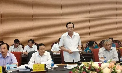 Bộ trưởng Lao động kêu gọi không thể chậm trễ việc tăng tuổi nghỉ hưu