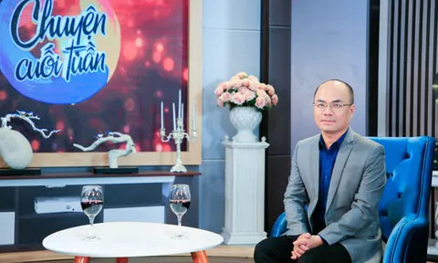 Đạo diễn Lê Hoàng thừa nhận đời tư mình còn “bê bối” hơn các nghệ sĩ xứ Hàn