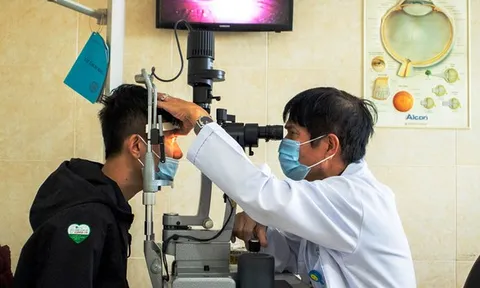 Lần đầu tiên ở ĐBSCL điều trị tật khúc xạ cho nhóm cận thị hiếm gặp