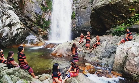 Doanh nghiệp lữ hành: “Nín thở” chờ đại dịch đi qua