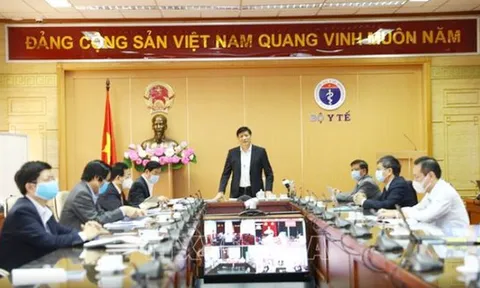 Giãn cách xã hội, “Vaccine” phòng bệnh hiệu quả