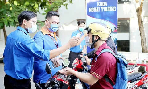 Học sinh, sinh viên ở 63 địa phương đi học trở lại