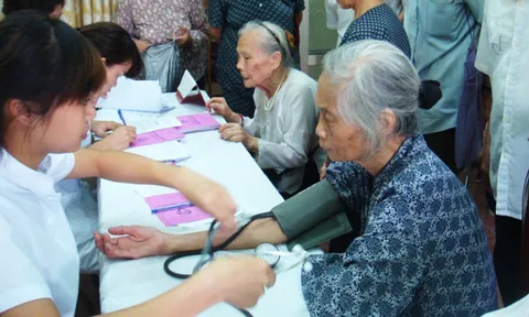 Cấp thuốc điều trị ngoại trú cho người bệnh tối thiểu trong thời gian 2 tháng