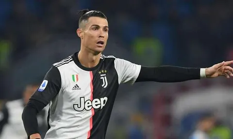 Ronaldo chạm mốc kỷ lục khi ghi cú đúp, Juventus thắng Fiorentina 3-0