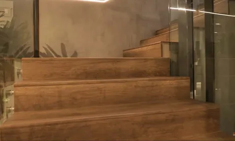 Giải pháp cầu thang gỗ uốn cong