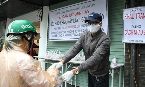 Chiến thắng dịch Covid-19 bằng sự lan tỏa tình yêu thương