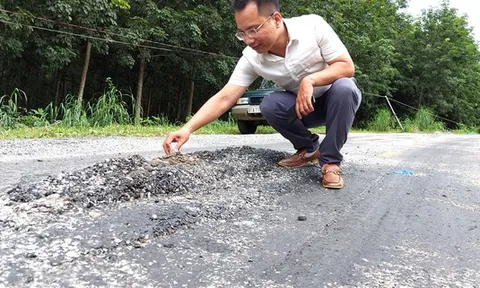 Quốc lộ chưa hết bảo hành đã hư nhiều chỗ