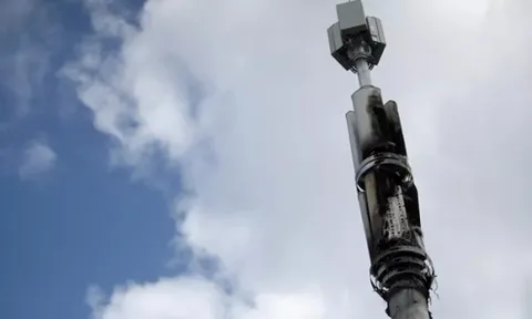 Đến lượt các trạm phát sóng 5G bị đốt phá ở Hà Lan