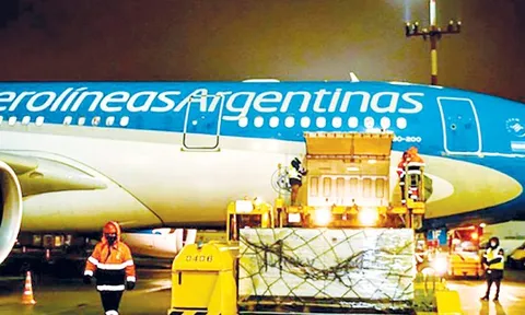 Thận trọng trước loạt biến thể virus SARS-CoV-2