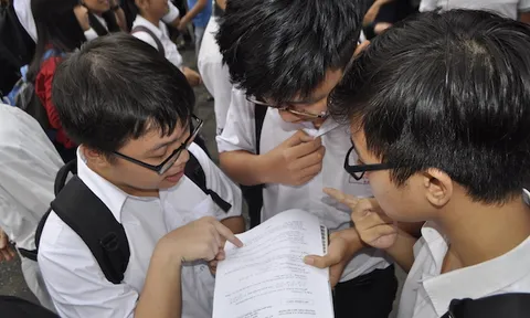TP.HCM: Công bố điểm thi và điểm chuẩn vào lớp 10 chuyên