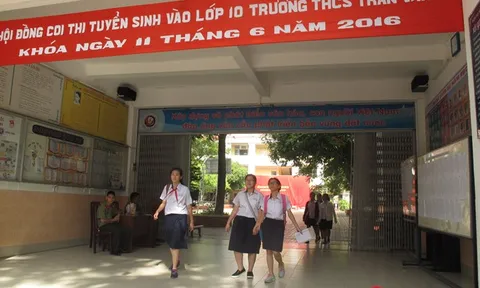 TP.HCM: Điểm thi vào 10 thấp bất ngờ, dưới 3 điểm mỗi môn cũng... đỗ!