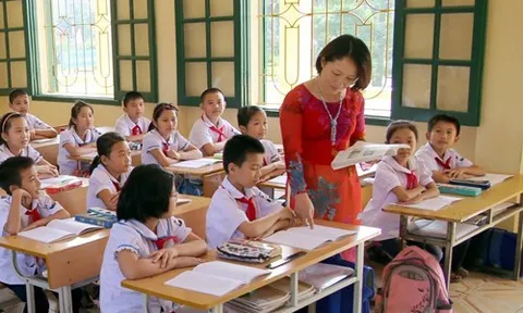 Thưởng Tết: Sao vẫn quá xa xỉ đối với giáo viên?