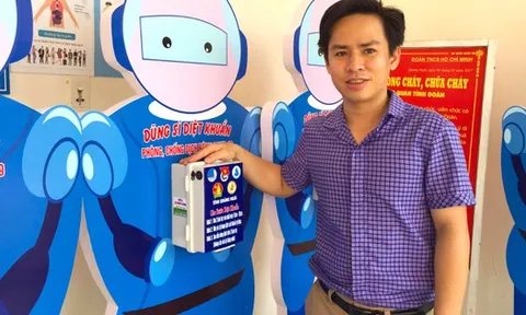 Thầy giáo chế tạo “Dũng sĩ diệt khuẩn”