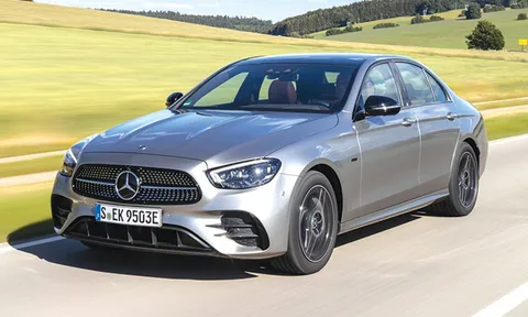 4 mẫu xe sedan hạng sang đáng mua nhất năm 2020