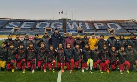 HLV Park Hang-seo dự khán trận ‘chung kết’ của tuyển nữ Việt Nam