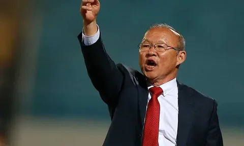 Khi thầy Park phải dùng ‘cây nhà lá vườn’…