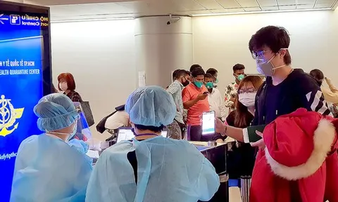 TPHCM sàng lọc hành khách nhập cảnh tại sân bay
