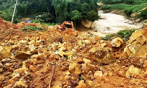 Hiện trường sạt lở núi nghiêm trọng ở thủy điện Rào Trăng 3