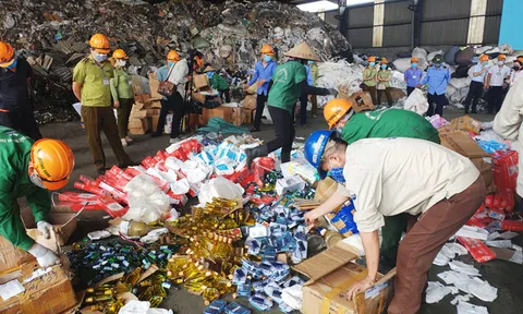 Cục Quản lý thị trường Hà Nội tiêu hủy 18 tấn hàng giả