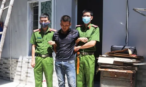 Bắt giữ đối tượng vận chuyển 1kg ma túy đá trên đường đi tiêu thụ