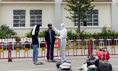 Phạt tiền người đi cách ly “giùm” và người trốn cách ly