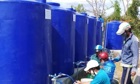 Bàn giao công trình cấp nước ngọt miễn phí cho người dân vùng hạn mặn Cà Mau