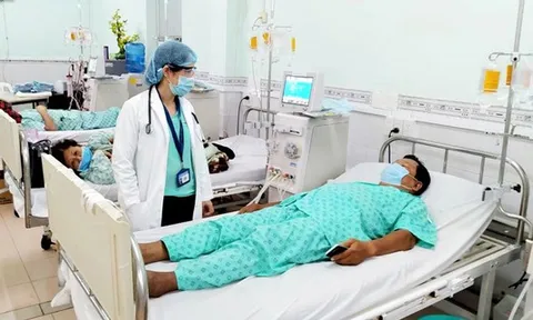 Bệnh nhân chạy thận cẩn trọng với Covid-19