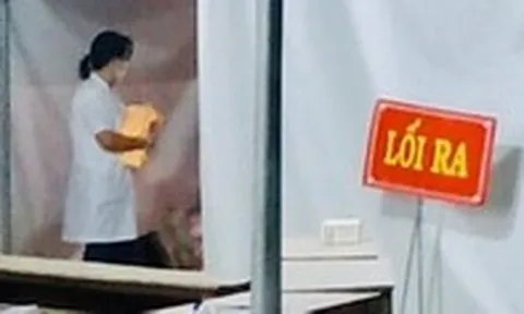 Sản phụ chuyển dạ sinh con ngay tại chốt kiểm soát y tế