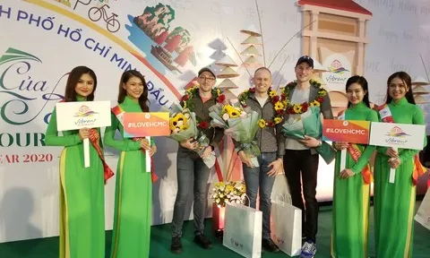 TP.HCM đón du khách quốc tế đầu tiên “xông đất” năm 2020