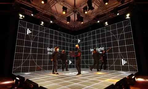 Ra mắt trường quay đầu tiên trên thế giới phát sóng sự kiện hybrid