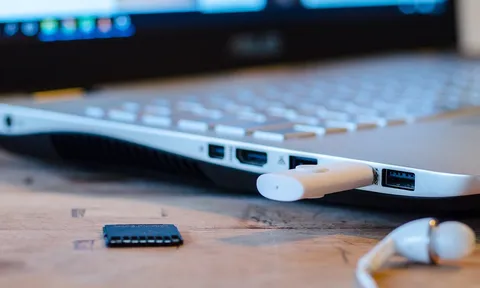 Cách thiết lập Windows 10 luôn ở chế độ an toàn khi tháo USB khỏi máy tính