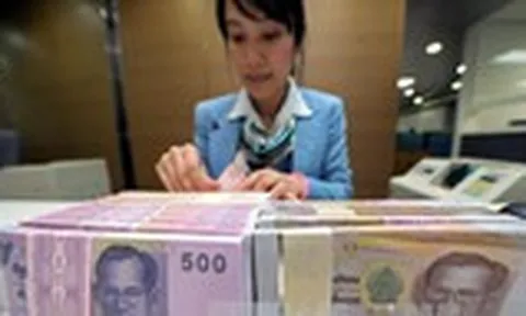 Thái Lan tăng lưu thông tiền mới nhằm hạn chế lây lan virus nCoV