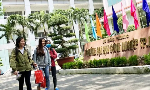 Vụ “Sinh viên, giảng viên điêu đứng vì... mất điểm”: Trường Đại học Công nghiệp TPHCM nói gì?