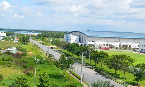 Giá bất động sản công nghiệp tăng chóng mặt