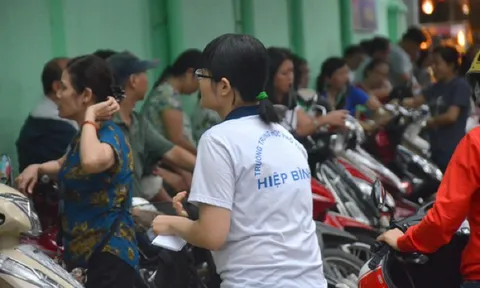 &#039;Con dao vô hình&#039; của cha mẹ Việt