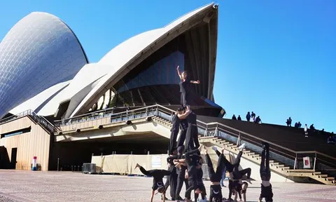  Chương trình biểu diễn nghệ thuật đầu tiên của Việt Nam tại Nhà Hát Con Sò Sydney.