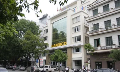 Tạm đình chỉ chức vụ đối với Giám đốc Hacinco vi phạm quy định về phòng, chống dịch Covid- 19