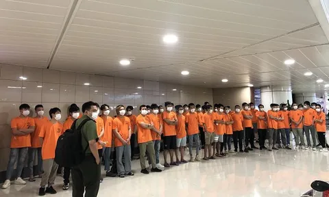 Trục xuất 52 người nước ngoài nhập cảnh trái phép ở TPHCM