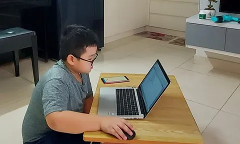 Nhiều vướng mắc khi đón học sinh trở lại thành phố